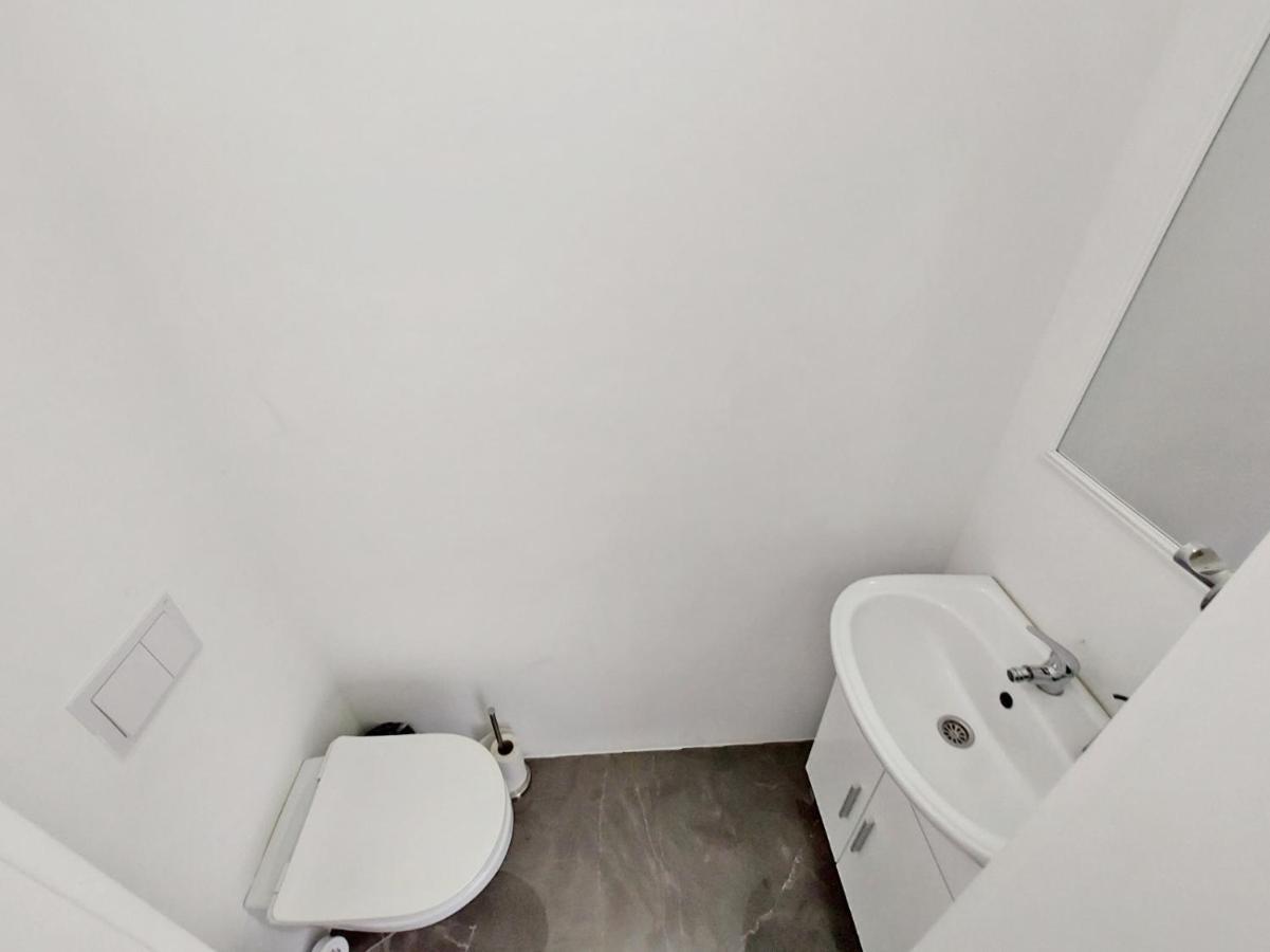 לובליאנה Rose Valley, Modern Studios & Apartments מראה חיצוני תמונה